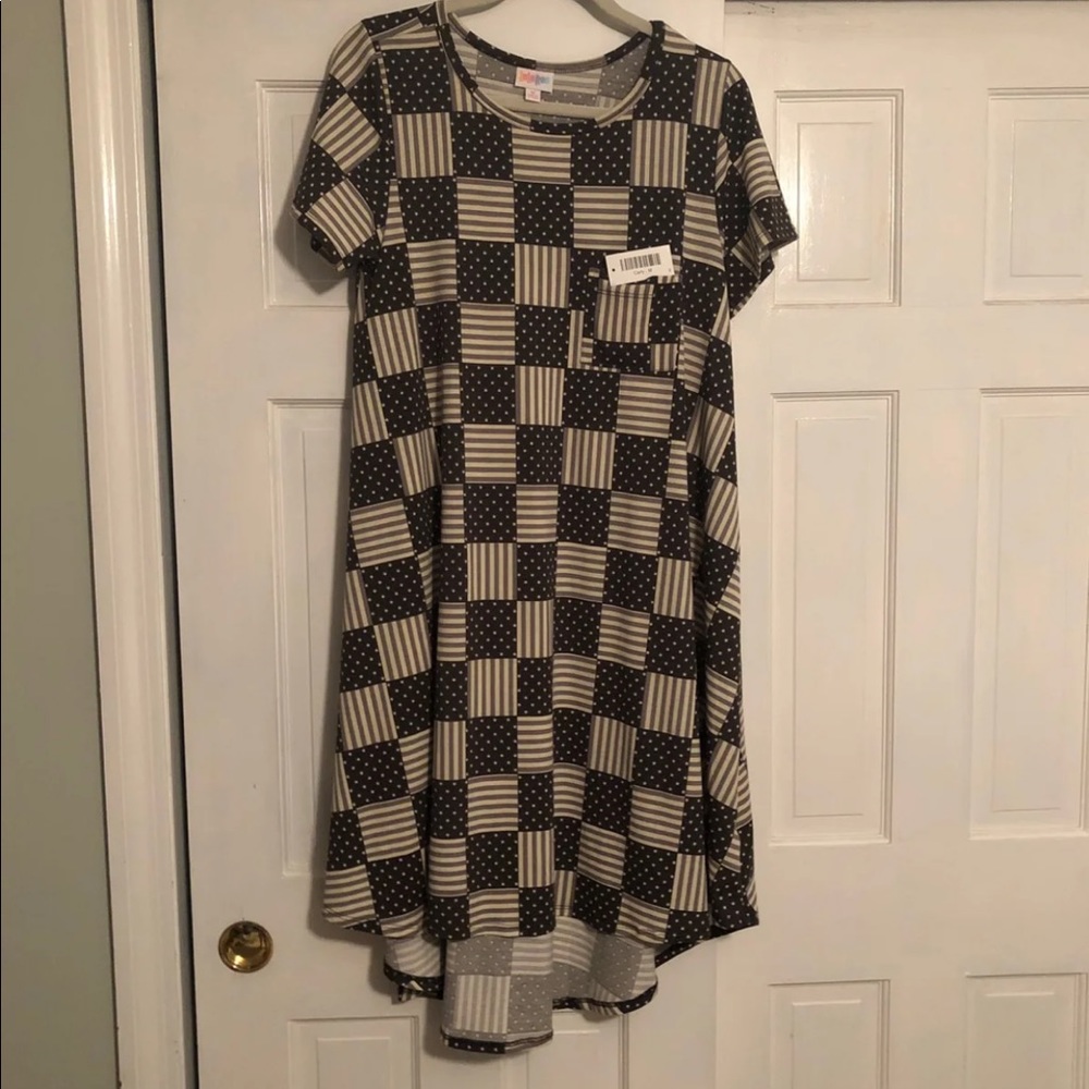 LulaRoe Carly Medium